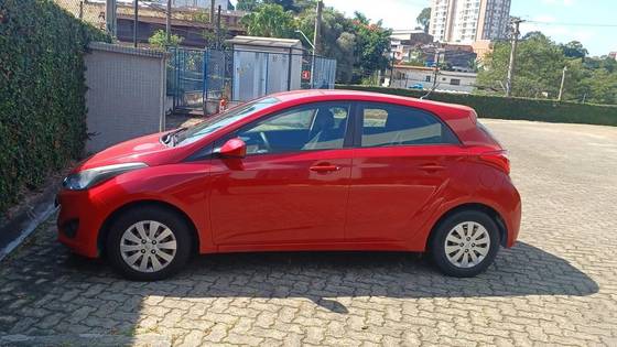 HYUNDAI HB20 1.6 COMFORT PLUS 16V FLEX 4P AUTOMÁTICO